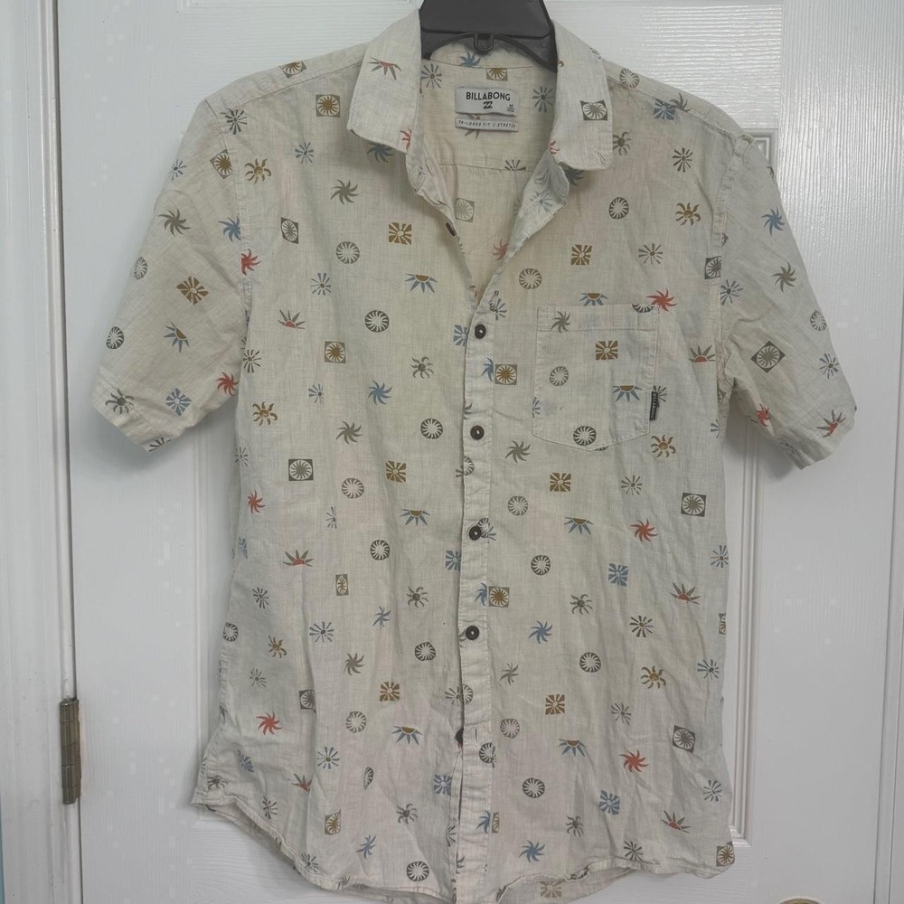 Billabong Mens Tailored Fit Stretch Short Sleeve Button Down Sun Print Shirt M